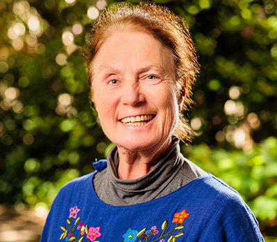 headshot of Mary Santelmann