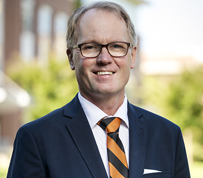 headshot of Roy Haggerty