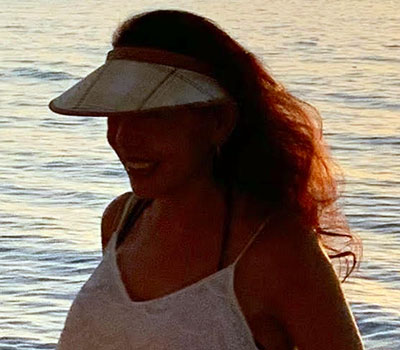 headshot of Laura Sanchez-Velasco