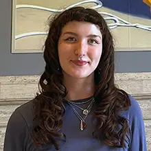 headshot of Suzanne De Visser