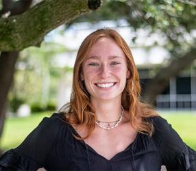 headshot of Mia Bradshaw